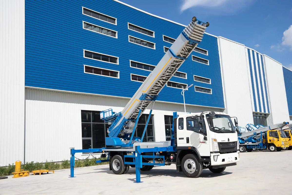 太仓小型云梯车上料车租赁多少钱